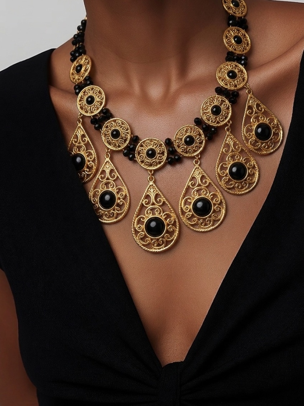 Vintage 80’s Goldtone and black beads